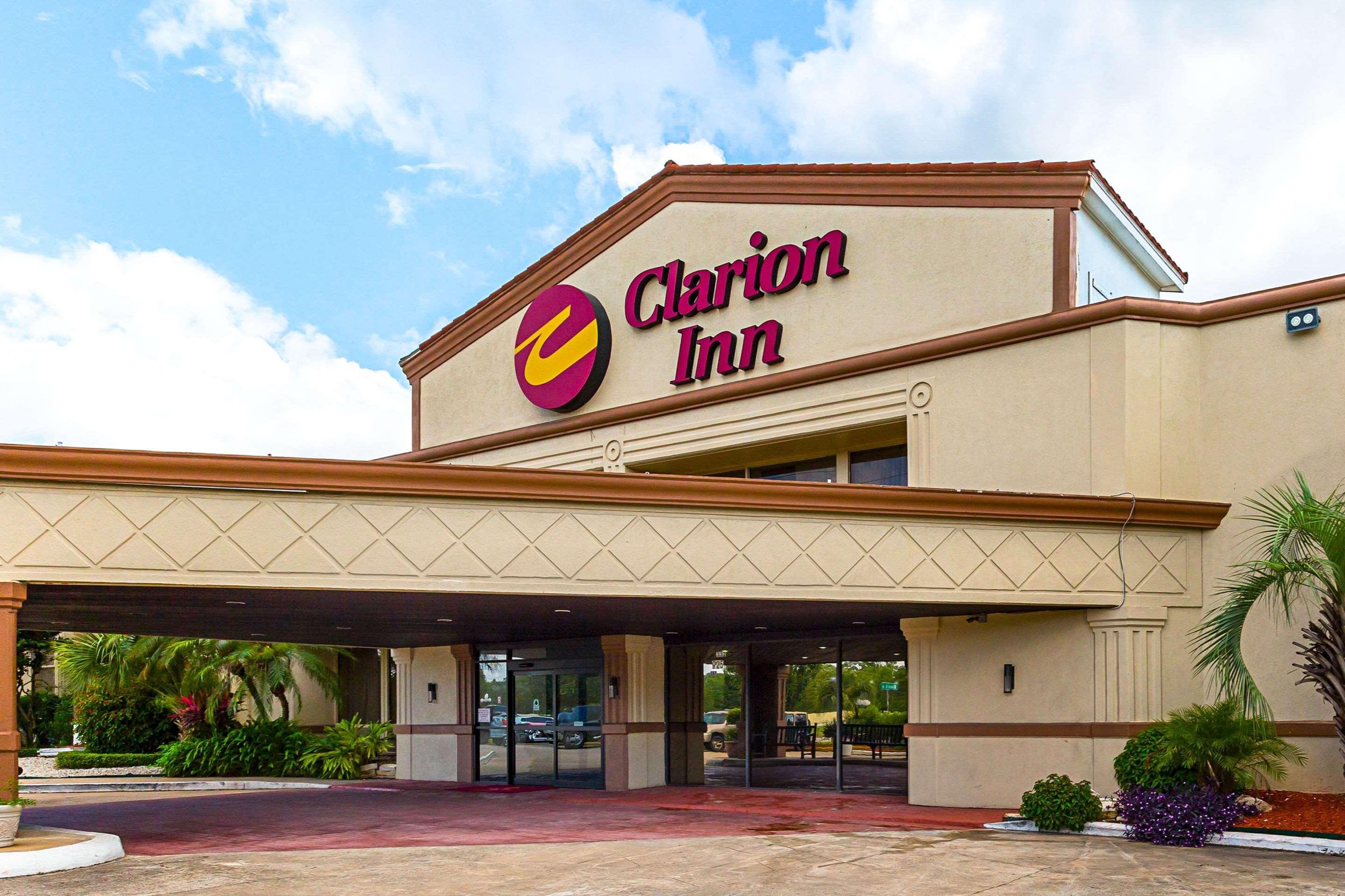 Clarion Pointe Lake Jackson - Clute Exterior photo