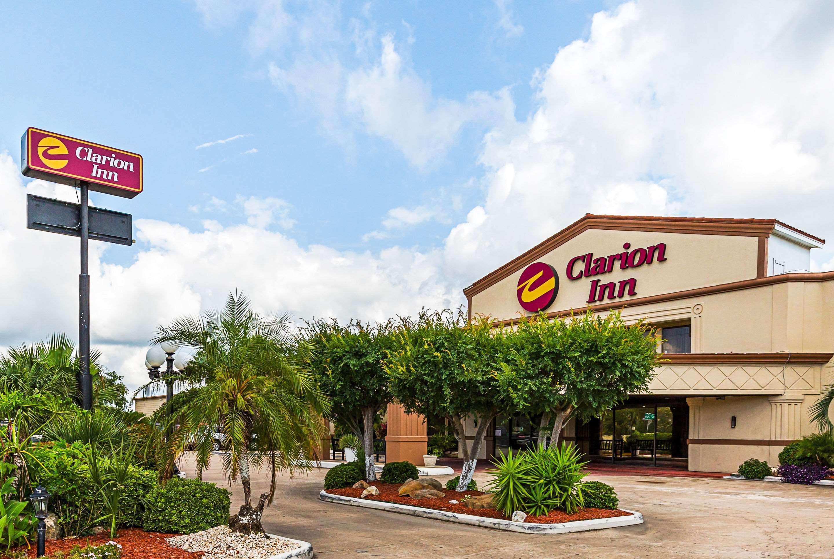 Clarion Pointe Lake Jackson - Clute Exterior photo