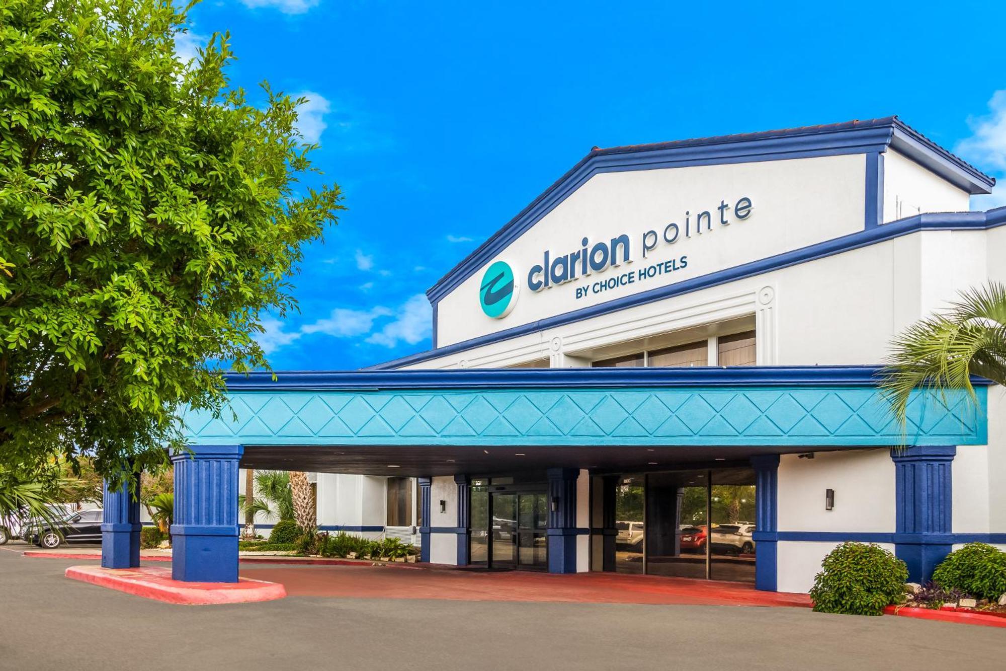 Clarion Pointe Lake Jackson - Clute Exterior photo